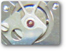 オリエントR3自動巻腕時計 つめレバーの偏芯軸部