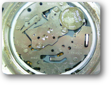 クォーツ式腕時計修理---安価品クロノグラフMIYOTA0S20クォーツ腕時計 電池交換修理前【times-machine.com】《 時計修理 》【三田時計メガネ店@栃木県大田原市前田】